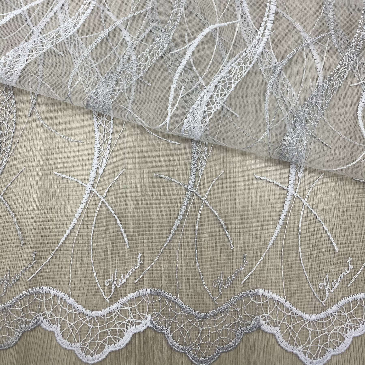 Сетка вышивка Ваниль 7/10 серебро
